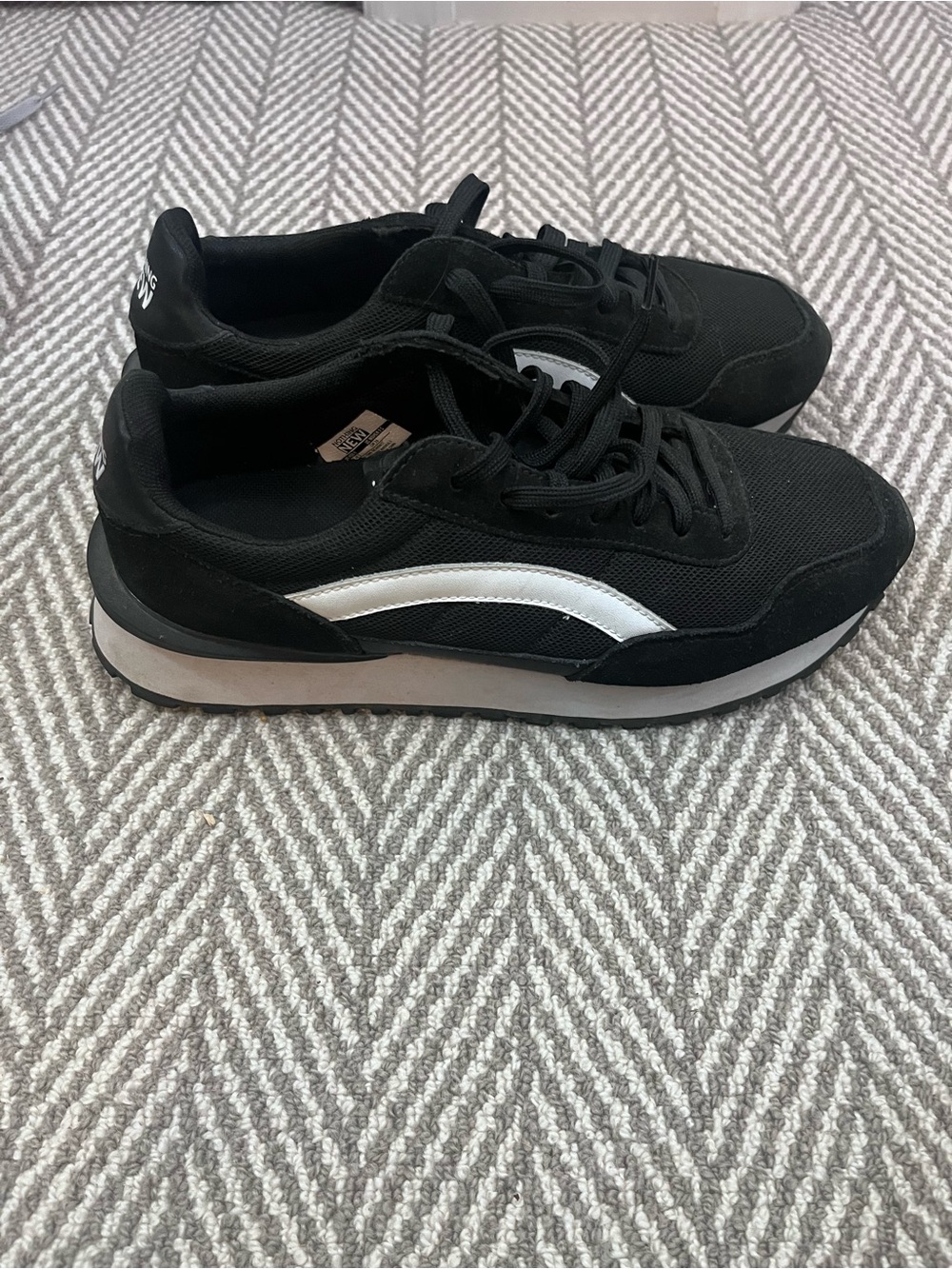 Nothing New Black Sneakers with White Side Stripe